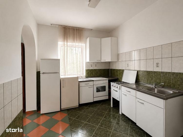 Casă cu 4 camere în Central