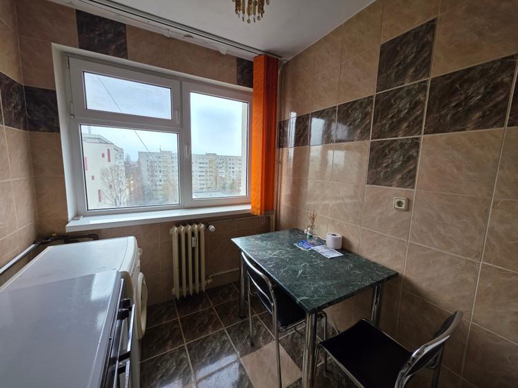 Apartament cu 2 camere, mobilat în Pajura