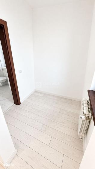 Casă cu 5 camere cu Teren 500 Mp în Valea Lupului