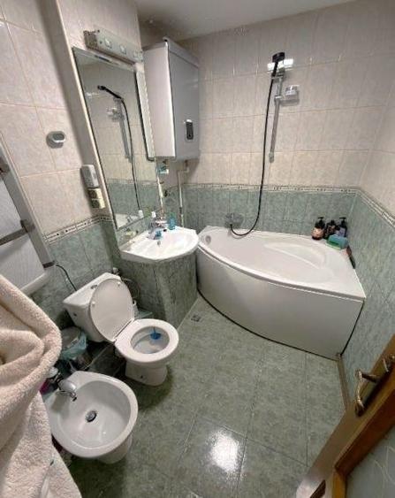 Apartament cu 3 camere decomandat, mobilat în Călărași