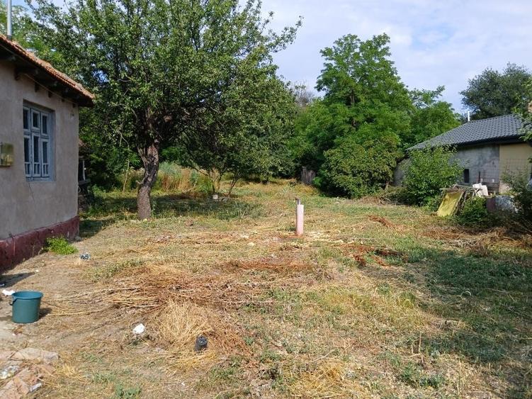 Casă cu 4 camere în Scurtești