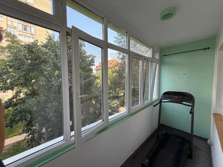 Apartament cu 2 camere decomandat, mobilat în Iancului