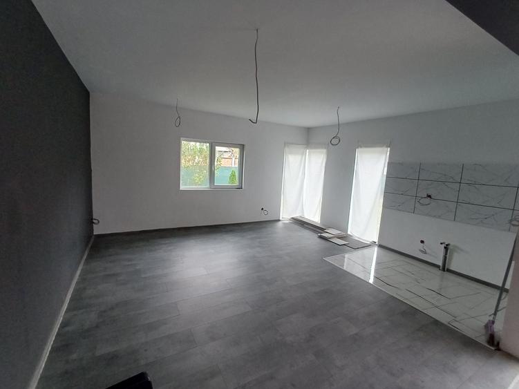 Casă cu 3 camere în Central