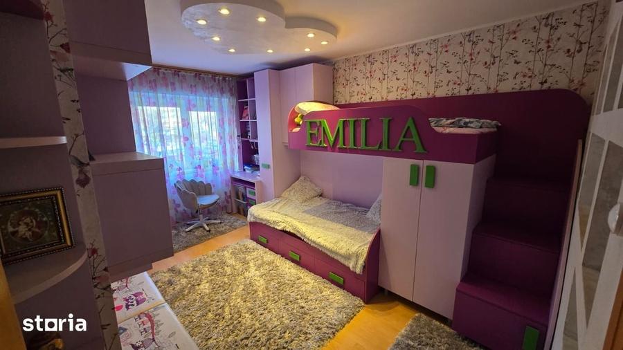 Apartament cu 3 camere în Nicolina