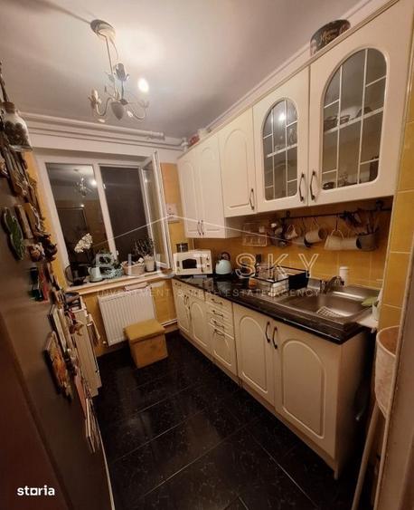 Apartament cu 4 camere semidecomandat în City Park Mall