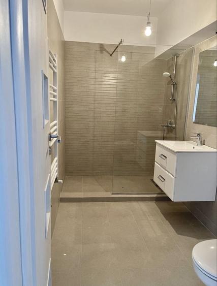 Apartament cu 3 camere în Dobroești