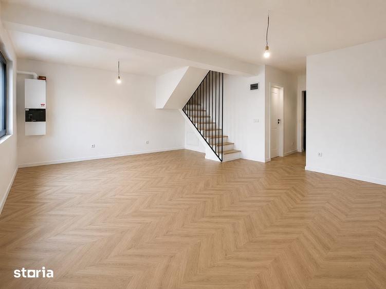 Casă cu 5 camere cu Teren 460 Mp în Domnești