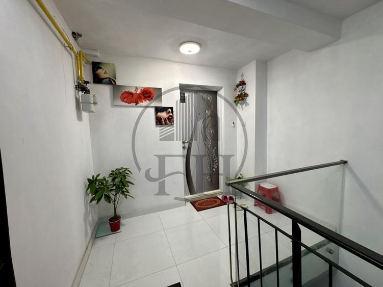 Apartament cu 4 camere decomandat, mobilat în Agigea