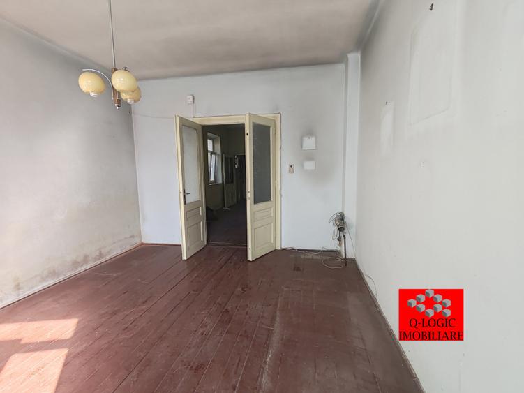 Casă individuală cu 3 camere cu Canalizare în Central