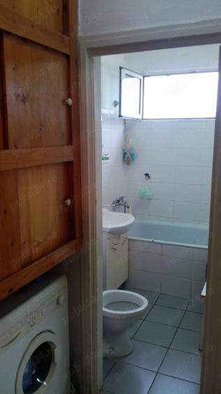Apartament cu 3 camere decomandat în Casin