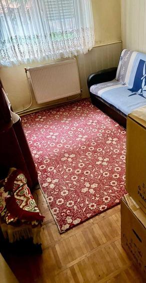 Apartament cu 3 camere decomandat în Vitrometan