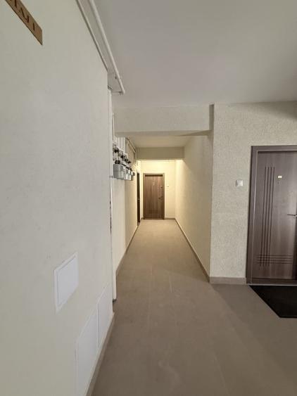 Apartament cu 5 camere semidecomandat în Central