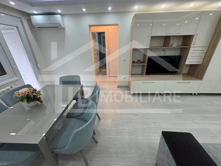Apartament cu 3 camere decomandat în 7 Noiembrie