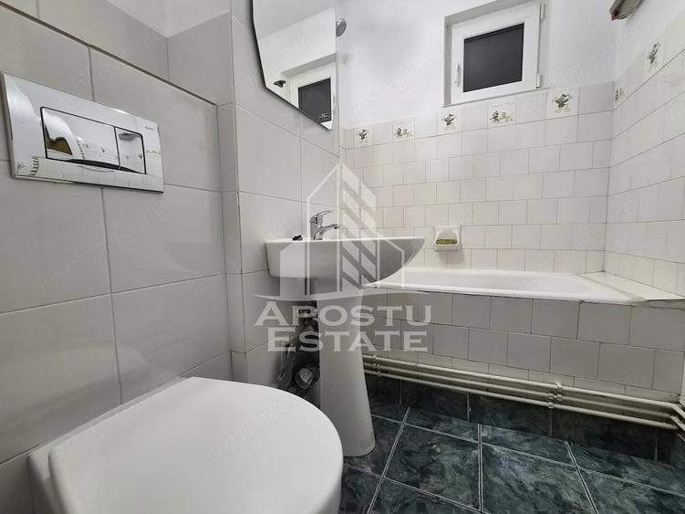 Apartament cu 4 camere decomandat în Malul Mureșului