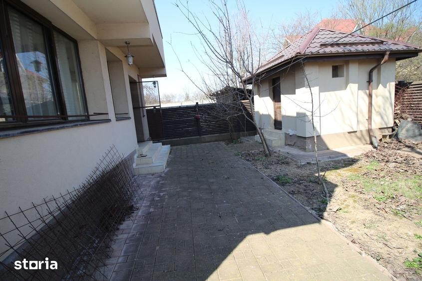 Casă cu 5 camere cu Teren 500 Mp în Cernica