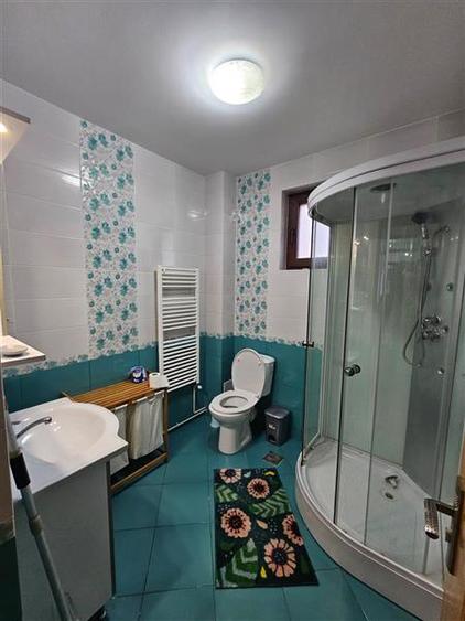 Casă individuală cu 5 camere cu Canalizare în Aeroport