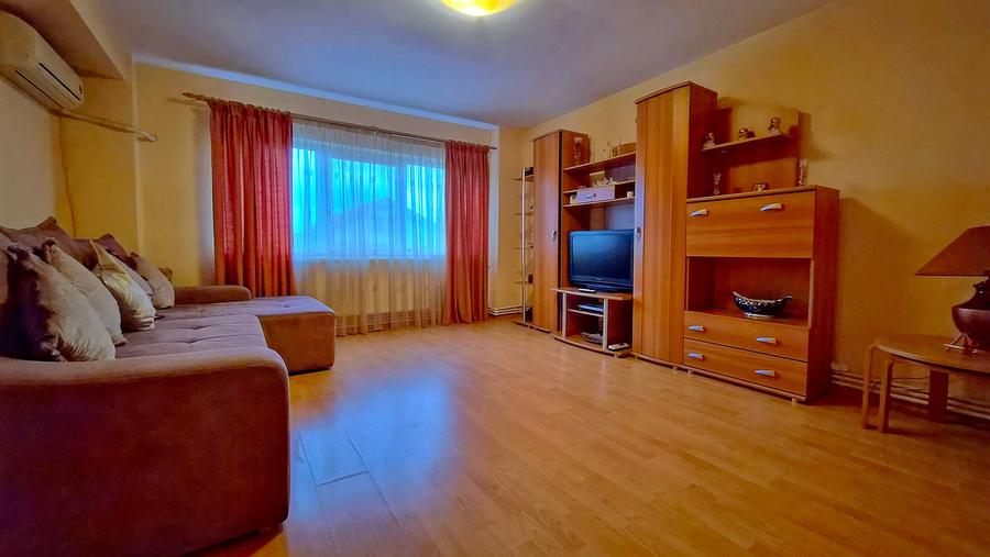 Apartament cu 2 camere semidecomandat în Inel II