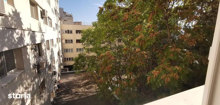 Apartament cu 2 camere semidecomandat, mobilat în Cișmigiu