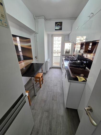 Apartament cu 2 camere decomandat în Decebal