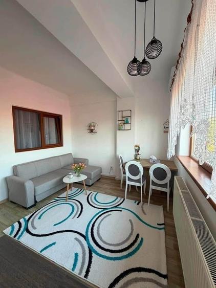 Apartament cu 3 camere decomandat în Tătărași