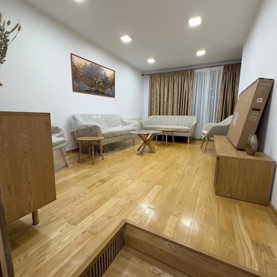 Casă cu Teren 270 Mp în Tunari