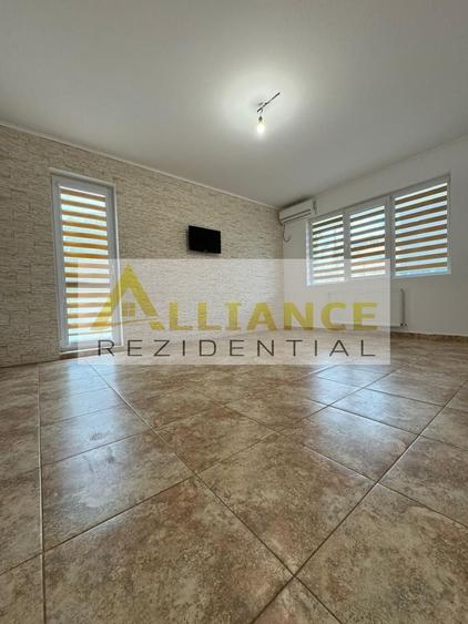 Apartament cu 2 camere decomandat în Central — fotografia 1
