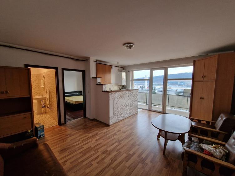 Apartament cu 2 camere semidecomandat în Baciu
