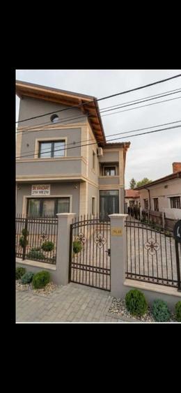 Casă cu 4 camere în Central