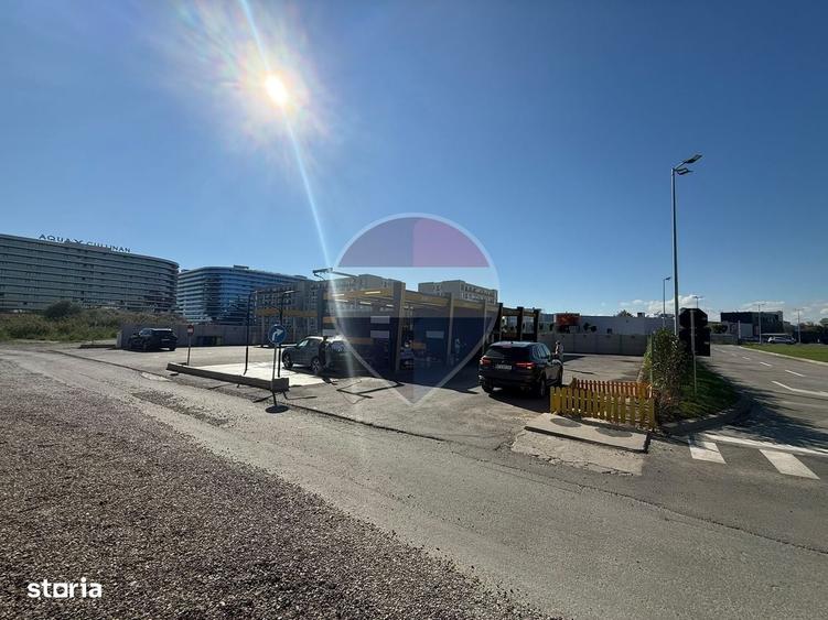Spațiu comercial, de 342 mp, în Nord