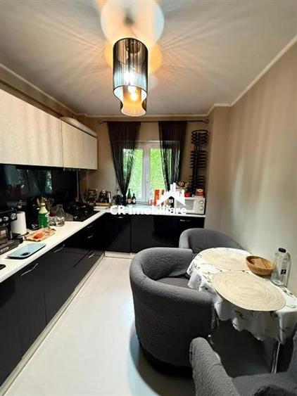 Apartament cu 3 camere decomandat, mobilat în Dristor