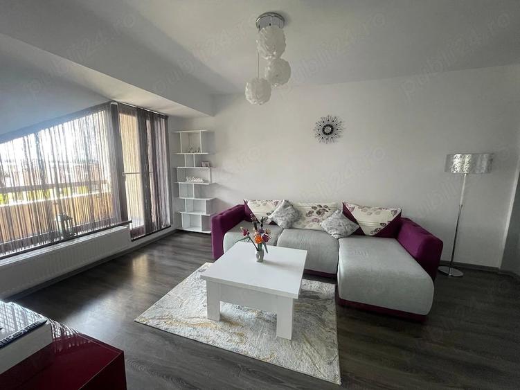 Apartament cu 2 camere decomandat în Tractorul