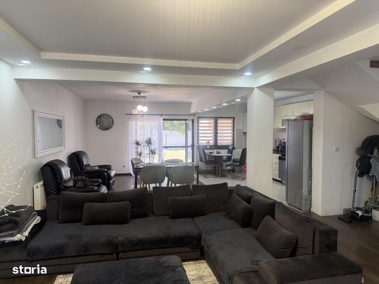Casă cu 3 camere în Central