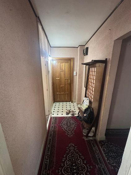 Apartament cu 3 camere decomandat în Exterior Vest