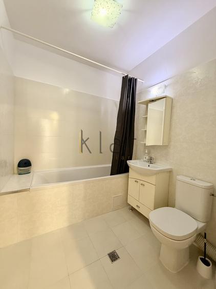 Apartament cu 3 camere semidecomandat, mobilat în Zorilor