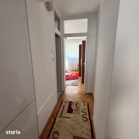 Apartament cu 3 camere în Traian