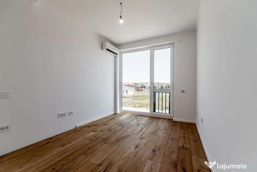 Casă cu 4 camere cu Teren 150 Mp în Central