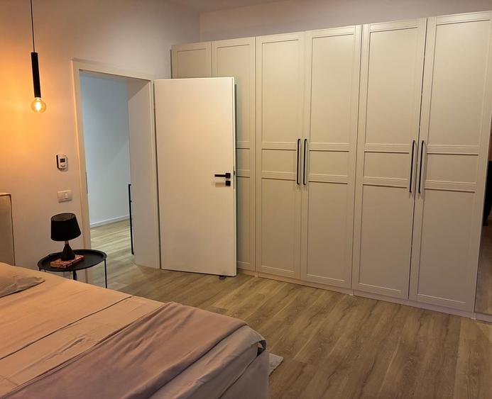Duplex cu 5 camere cu Canalizare în Sânpetru