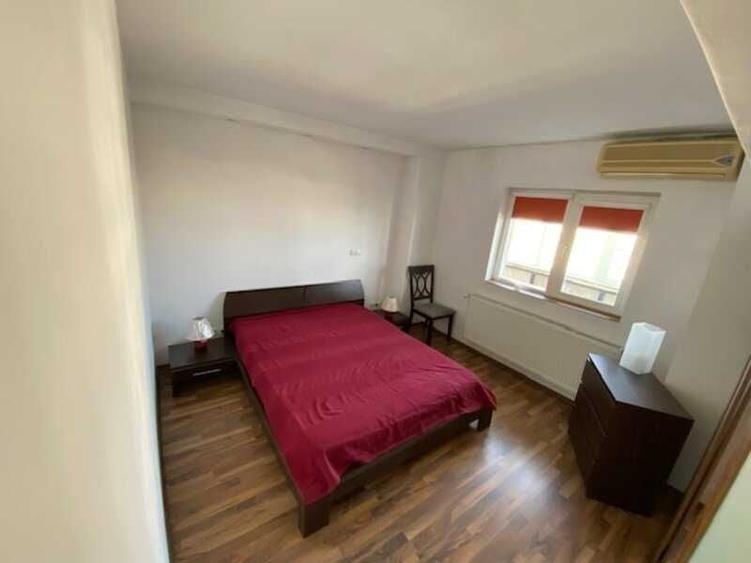 Apartament cu 2 camere semidecomandat în 13 Septembrie