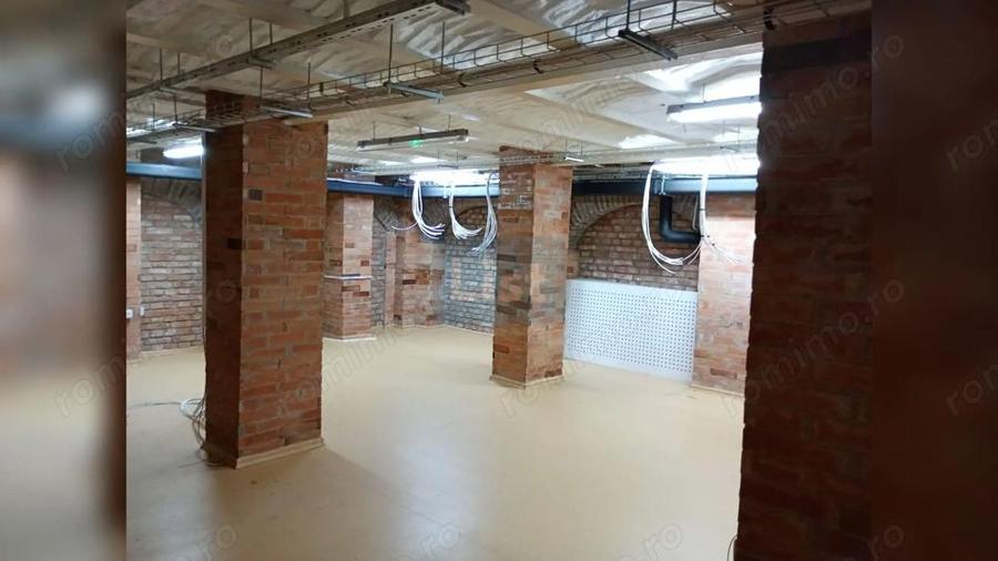 Casă cu Teren 978 Mp în Central