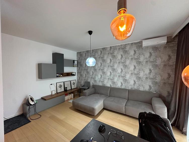 Apartament cu 2 camere decomandat în Băneasa