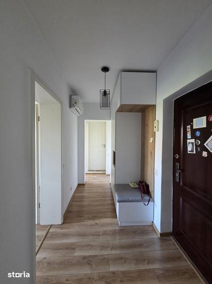 Apartament cu 2 camere decomandat în Vitan