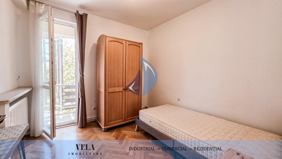 Apartament cu 3 camere decomandat în Semicentral