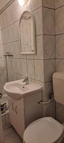 Garsonieră decomandată în Astra