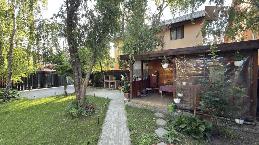 Casa individuala 4 camere 450mp teren oras Pantelimon - 1