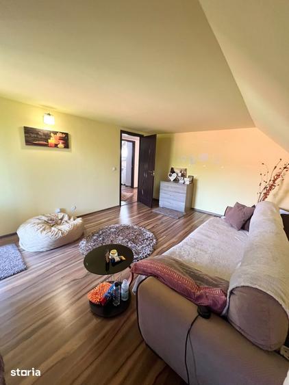 Casă cu 5 camere cu Teren 461 Mp în Central