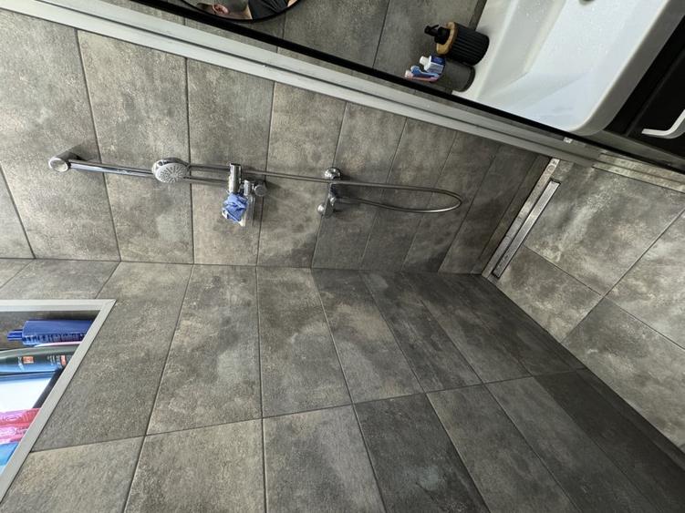 Apartament cu 2 camere semidecomandat în 1 Mai