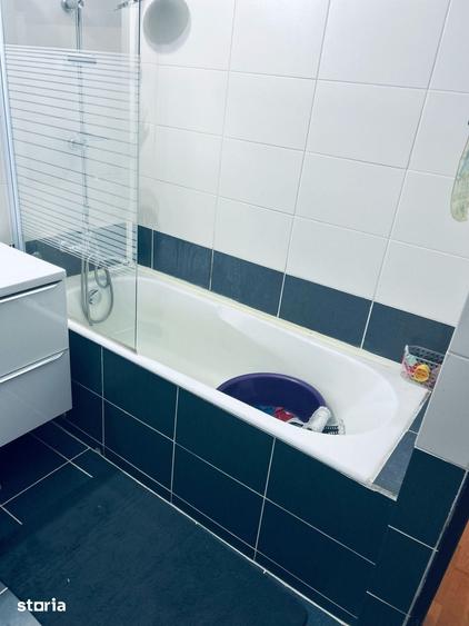 Apartament cu 3 camere în Tătărași