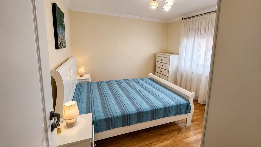 Casă cu 4 camere cu Teren 350 Mp în Lumina