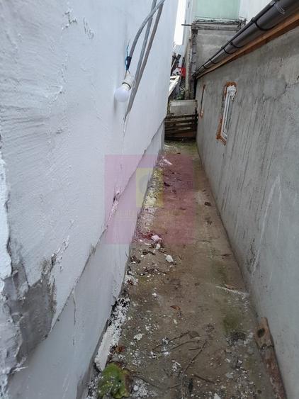 Casă cu 2 camere în Roșu
