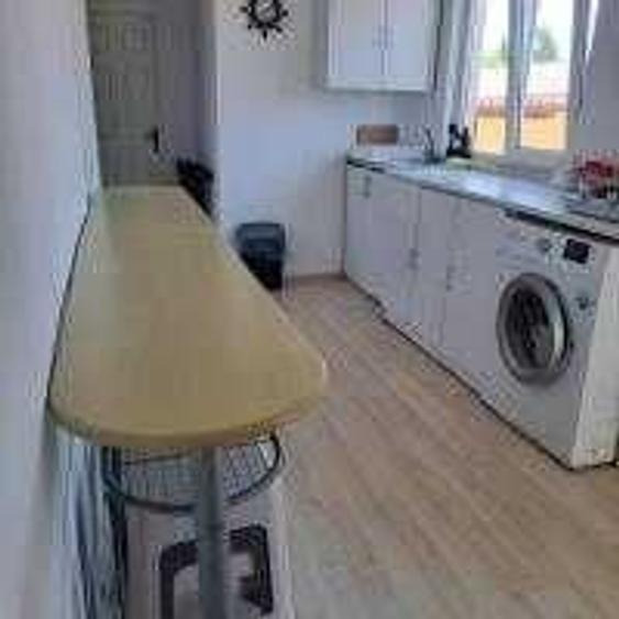 Garsonieră decomandată în Casa de Cultură